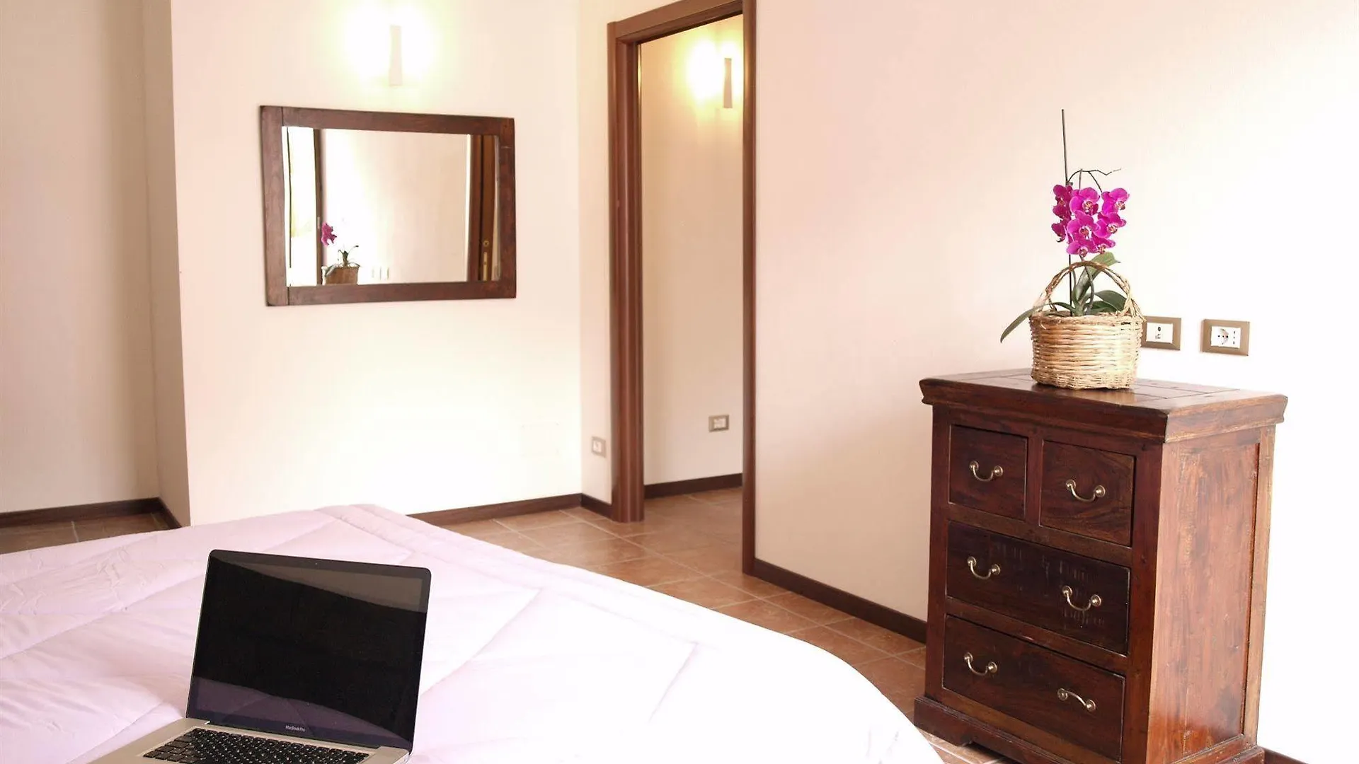 Residenza Locci - Rooms & Apartments Teulada Aparthotel